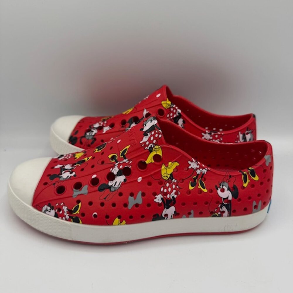 Native Disney Minnie Mouse Women's Slip on Shoes Size 5